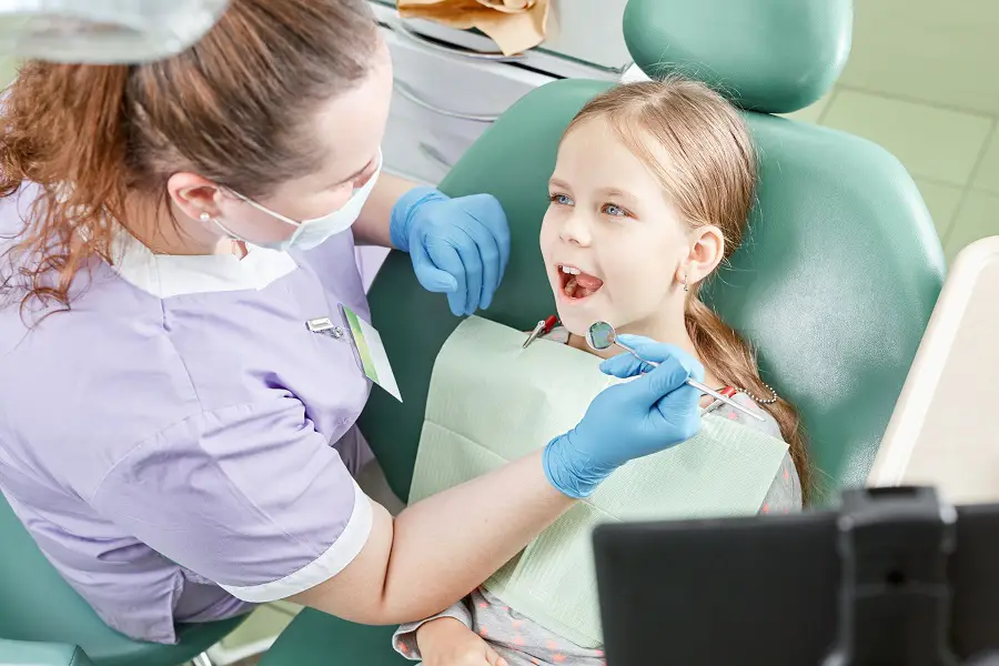 child at the dentist office